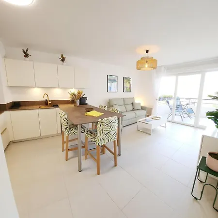 T2 Evasion Azur-4p 150m From T/sea, Terrace, Park. Apartament