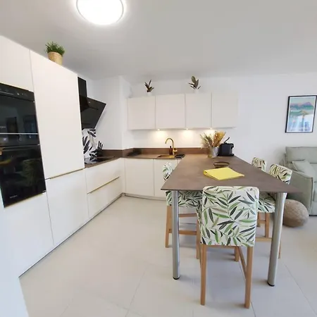 T2 Evasion Azur-4p 150m From T/sea, Terrace, Park. Apartment *